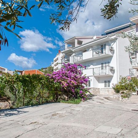 Apartments And Rooms Nikola Omiš Exterior foto