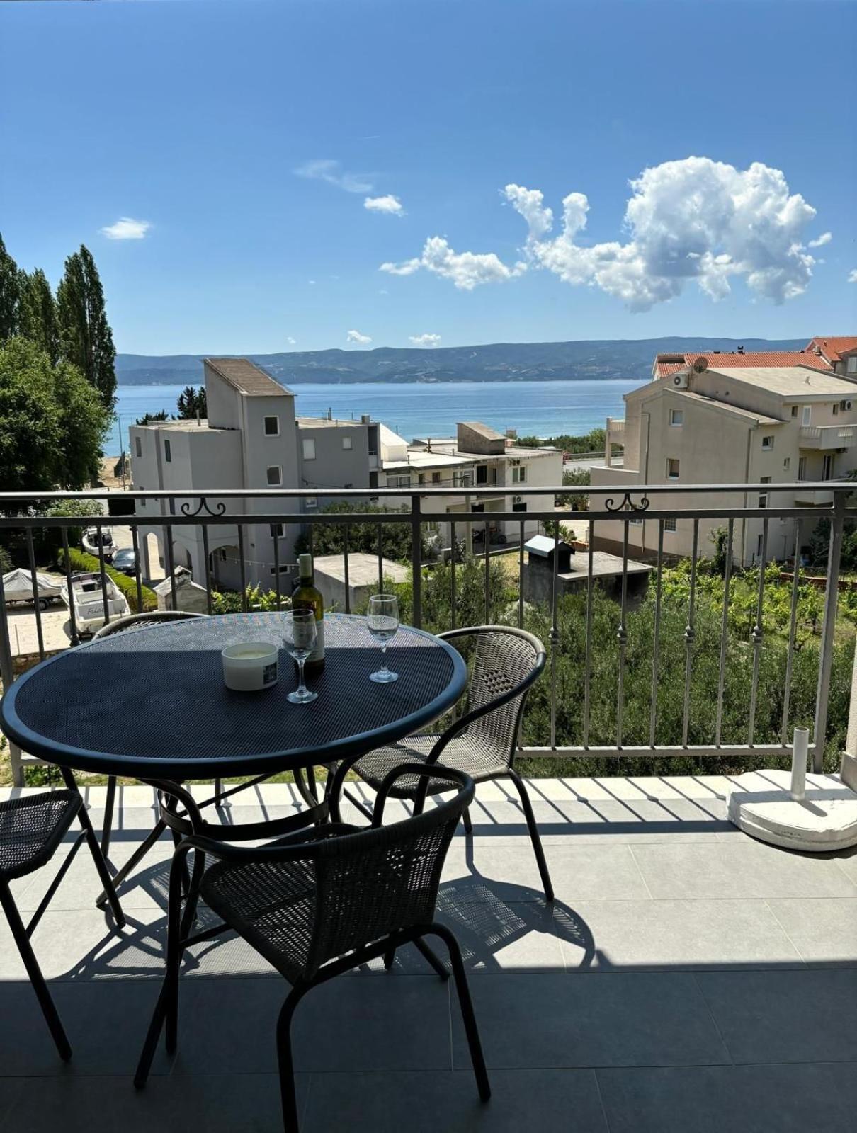 Apartments And Rooms Nikola Omiš Exterior foto