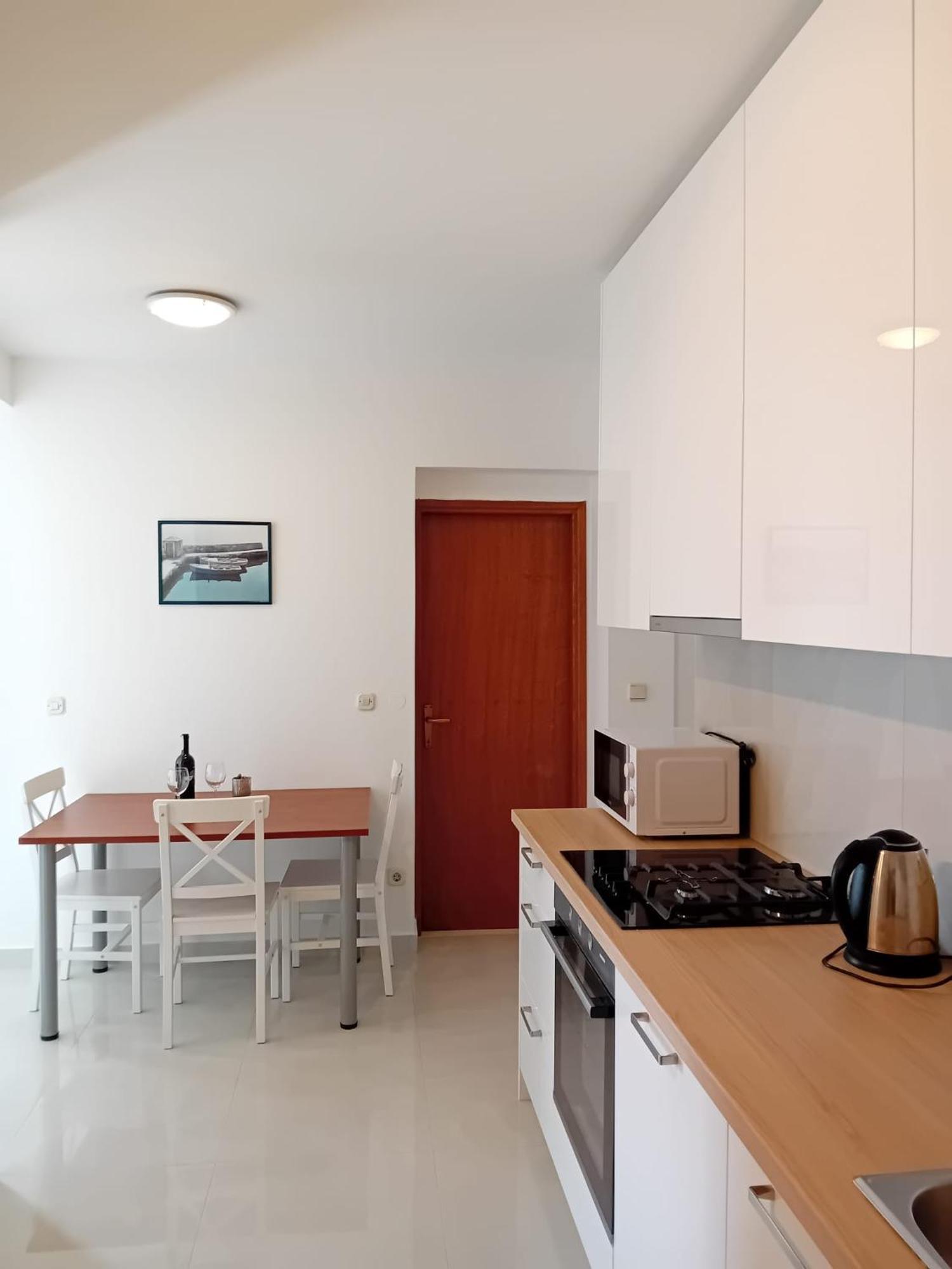 Apartments And Rooms Nikola Omiš Exterior foto